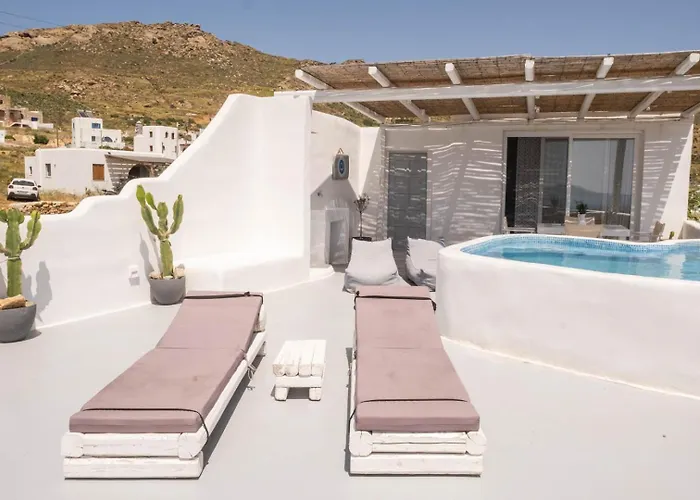 Eye Of Naxos * Naxos City