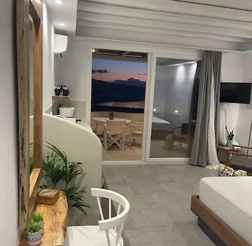 Eye Of Naxos Holiday home