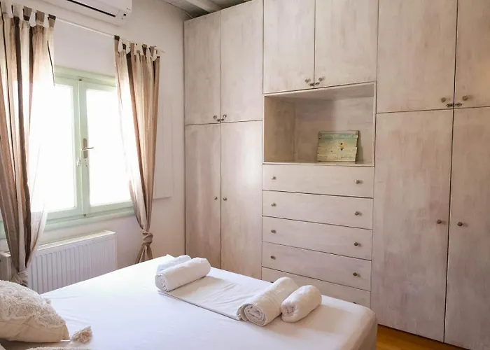 Eye Of Naxos Naxos City